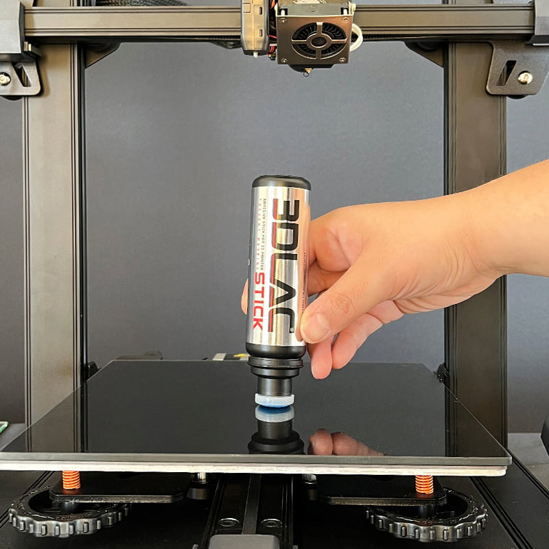 Application du bâton de colle 3DLAC Stick Water sur le plateau de l'imprimante 3D